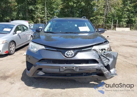 2016 Toyota Rav4 Le z USA, uszkodzony, nr VIN JTMZFREV2GJ063054